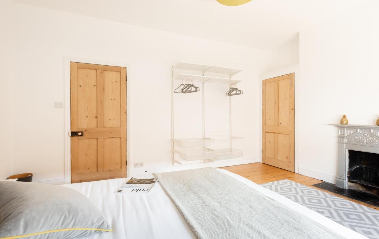 The Magdalene Cottage - Modern & Comfortable 4Bdr Family Home เคมบริดจ์ ภายนอก รูปภาพ
